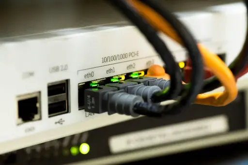 Instalacja i konfiguracja sprzętu sieciowego